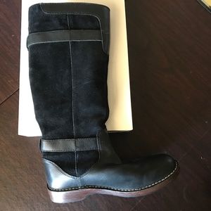 UGG black suede& leather boots size 8